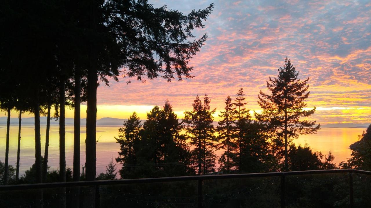 Sunshine Coast Treetop B&B Sechelt Εξωτερικό φωτογραφία